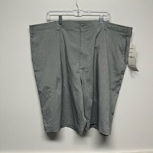 NWT Ben Hogan Performance Shorts Size 46